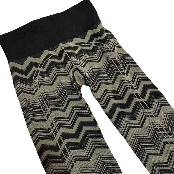 Lululemon Ebb to Street Pant - Picture 4 of 12